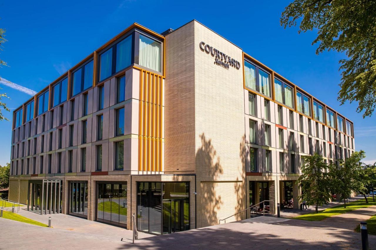 Отель Courtyard By Marriott Edinburgh West Экстерьер фото